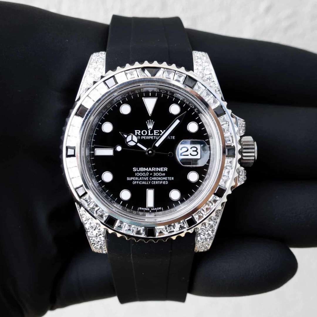 Rolex – Submariner Date – 41 mm – Oystersteel – Oyster – Custom Diamond Set – “Tuxedo” Bezel – Horus Black