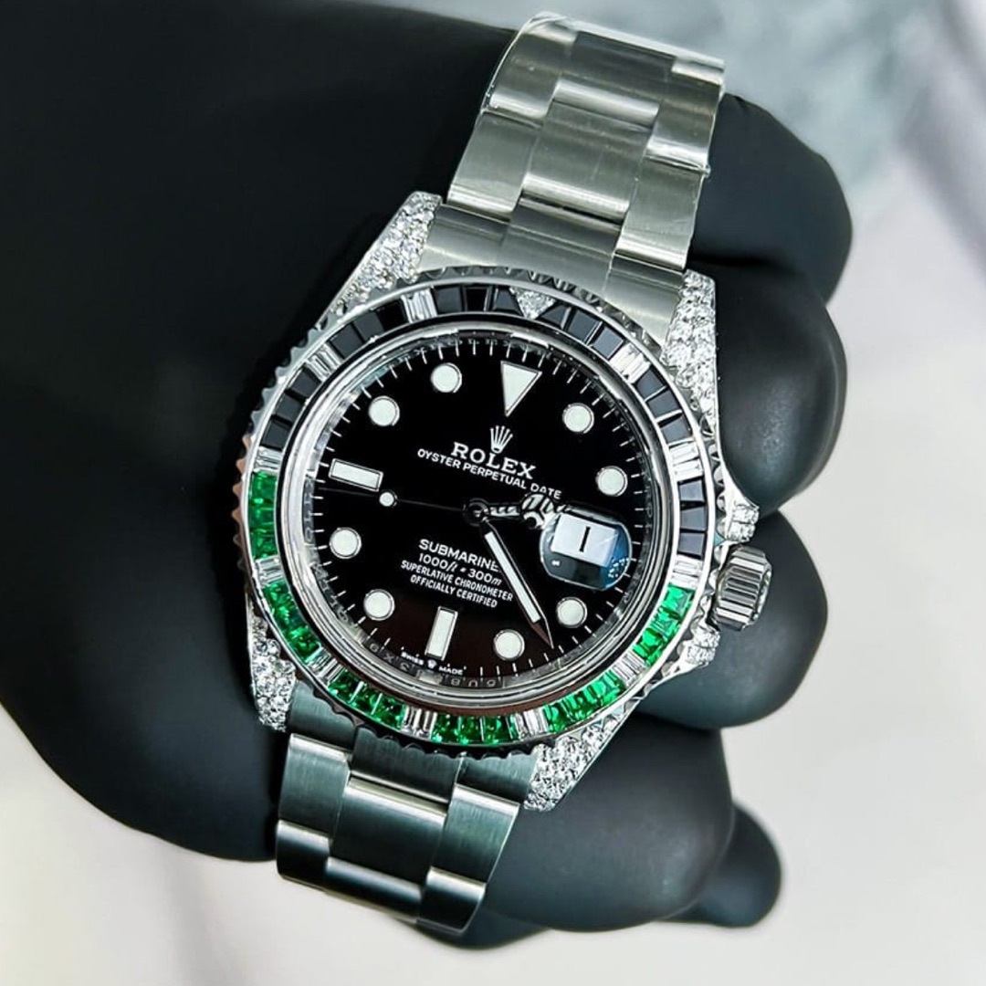 Rolex – Submariner Date – 41 mm – Oystersteel – Oyster – Black Dial – Custom Diamond-Set