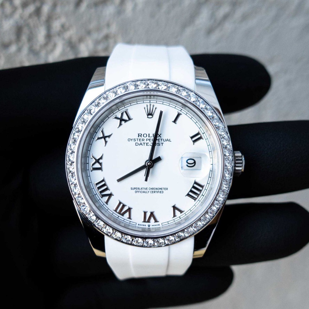 Rolex – Datejust 41 – Oystersteel – Oyster – Custom Diamond Bezel – White Roman Dial – Horus White