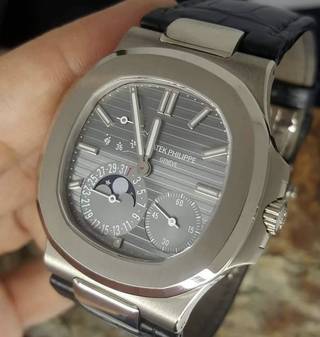 PATEK PHILIPPE NAUTILUS