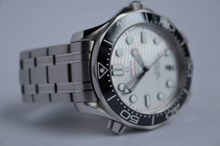  Omega Seamaster Diver 300M