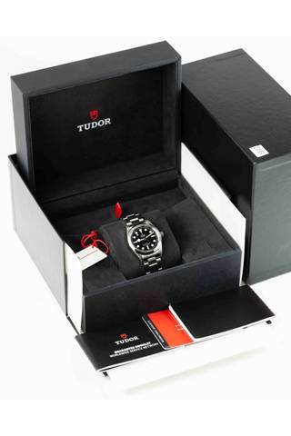 TUDOR Black Bay 