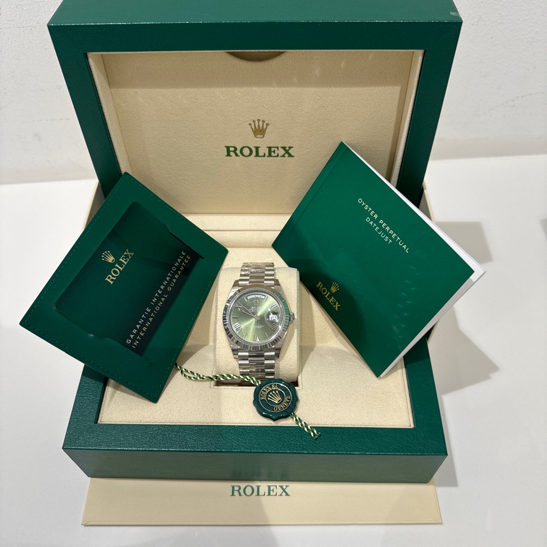 Rolex D.D green Roman white gold