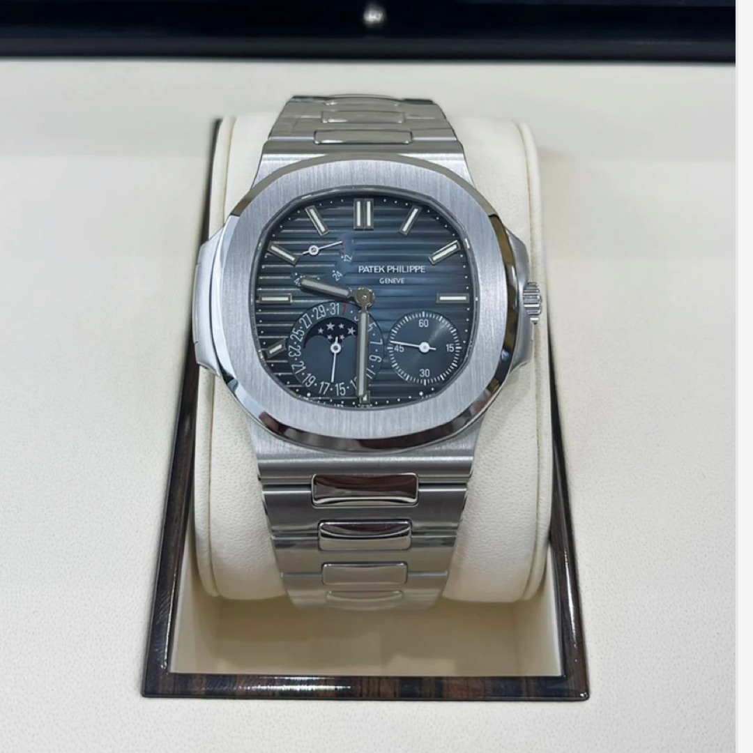 Patek Philippe NAUTILUS 