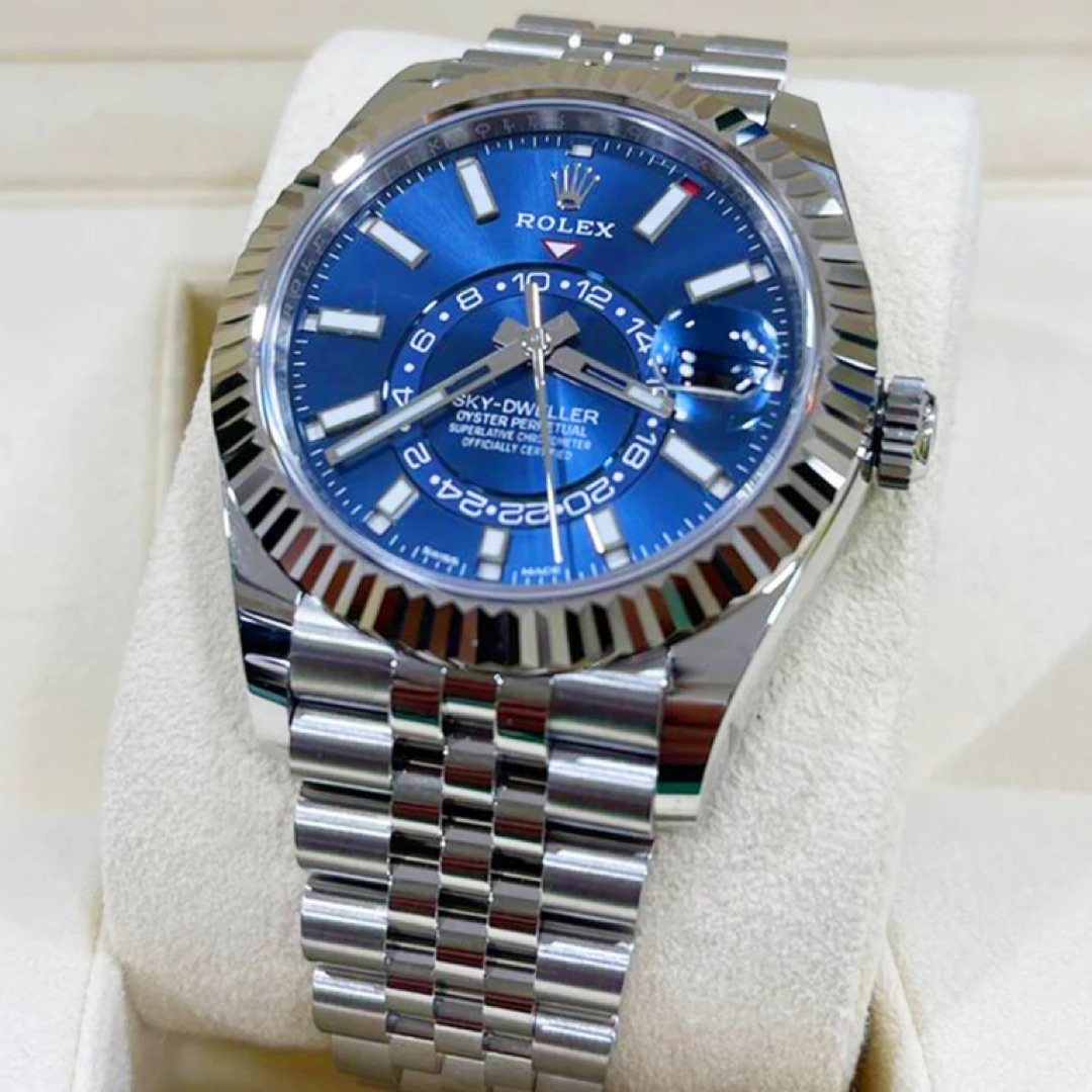 Rolex Sky-Dweller 42