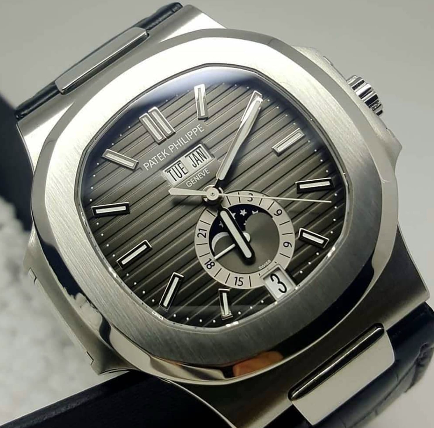 PATEK PHILIPPE NAUTILUS  