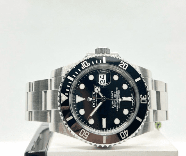 Rolex Oyster Submariner Date 116610LN