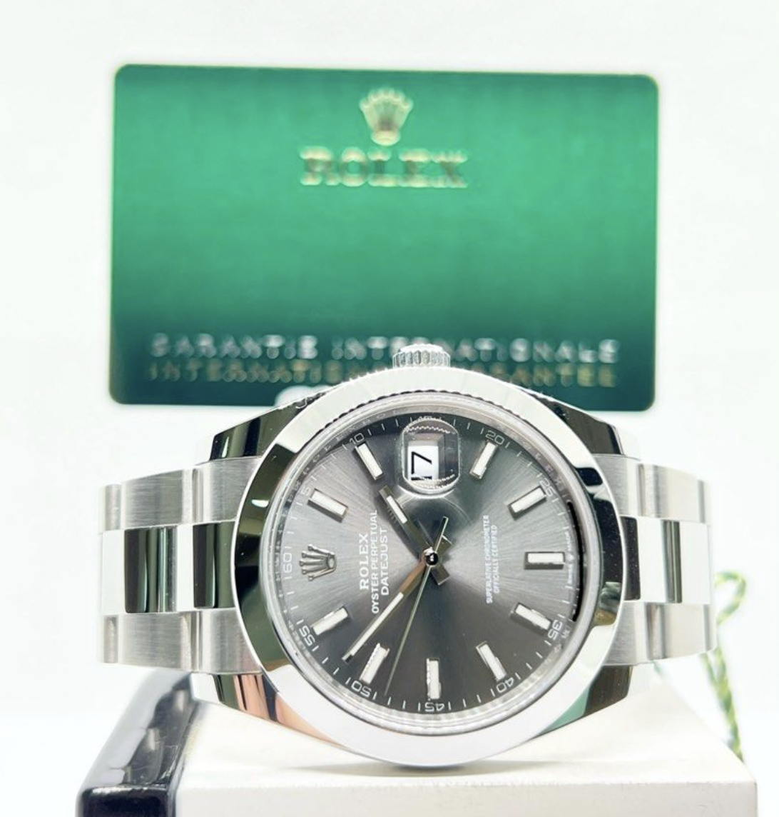 Rolex Oyster Datejust 126300 Rhodium Dial