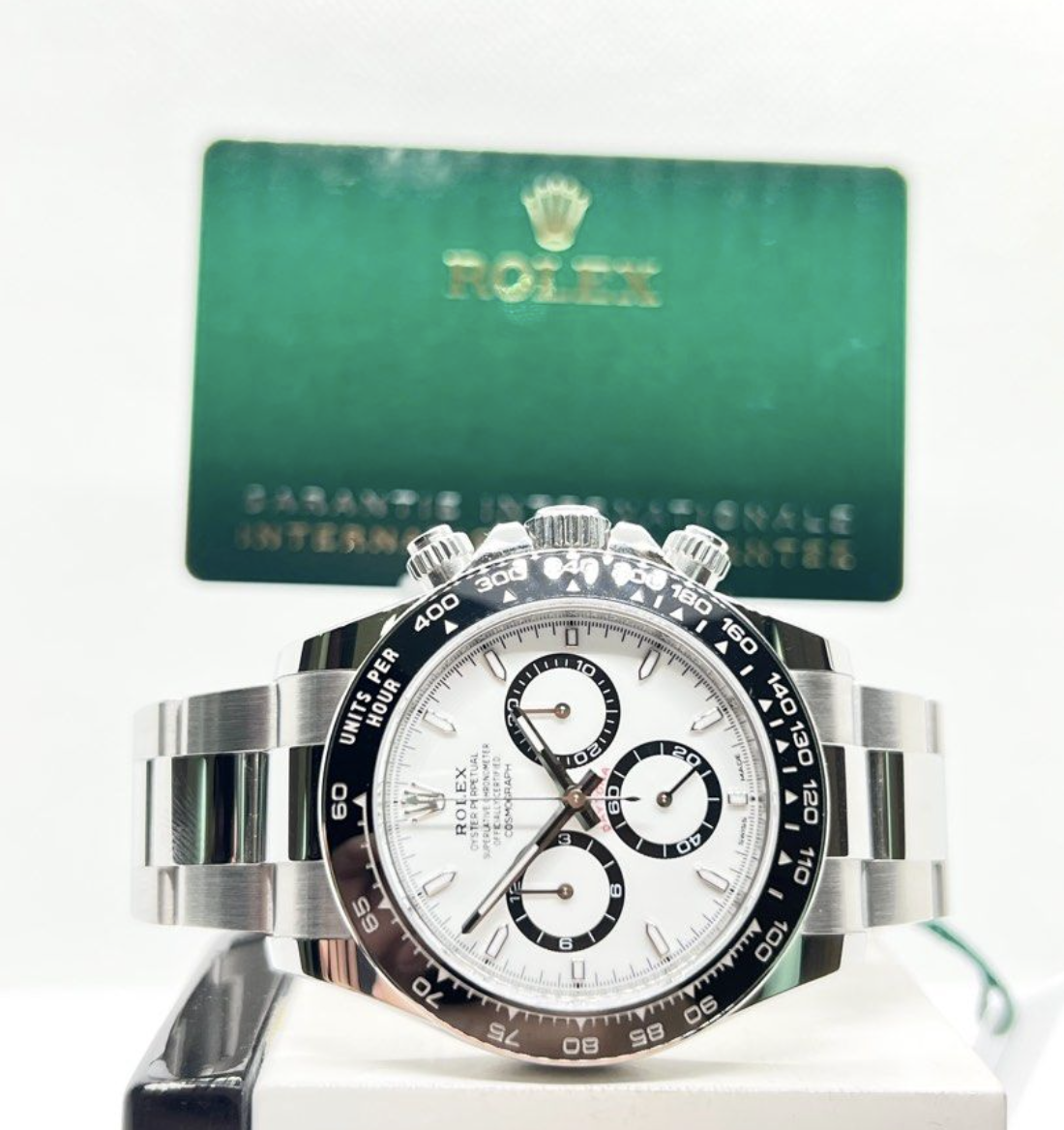 Rolex Oyster Daytona 126500LN “Panda”