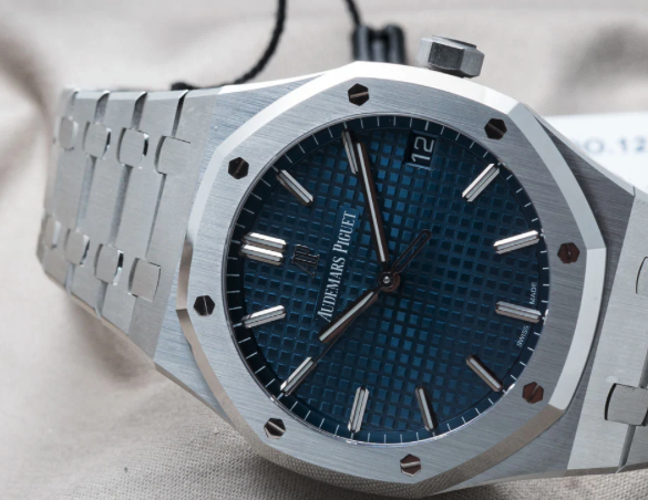 Brand New Audemars Piguet Royal Oak Selfwinding