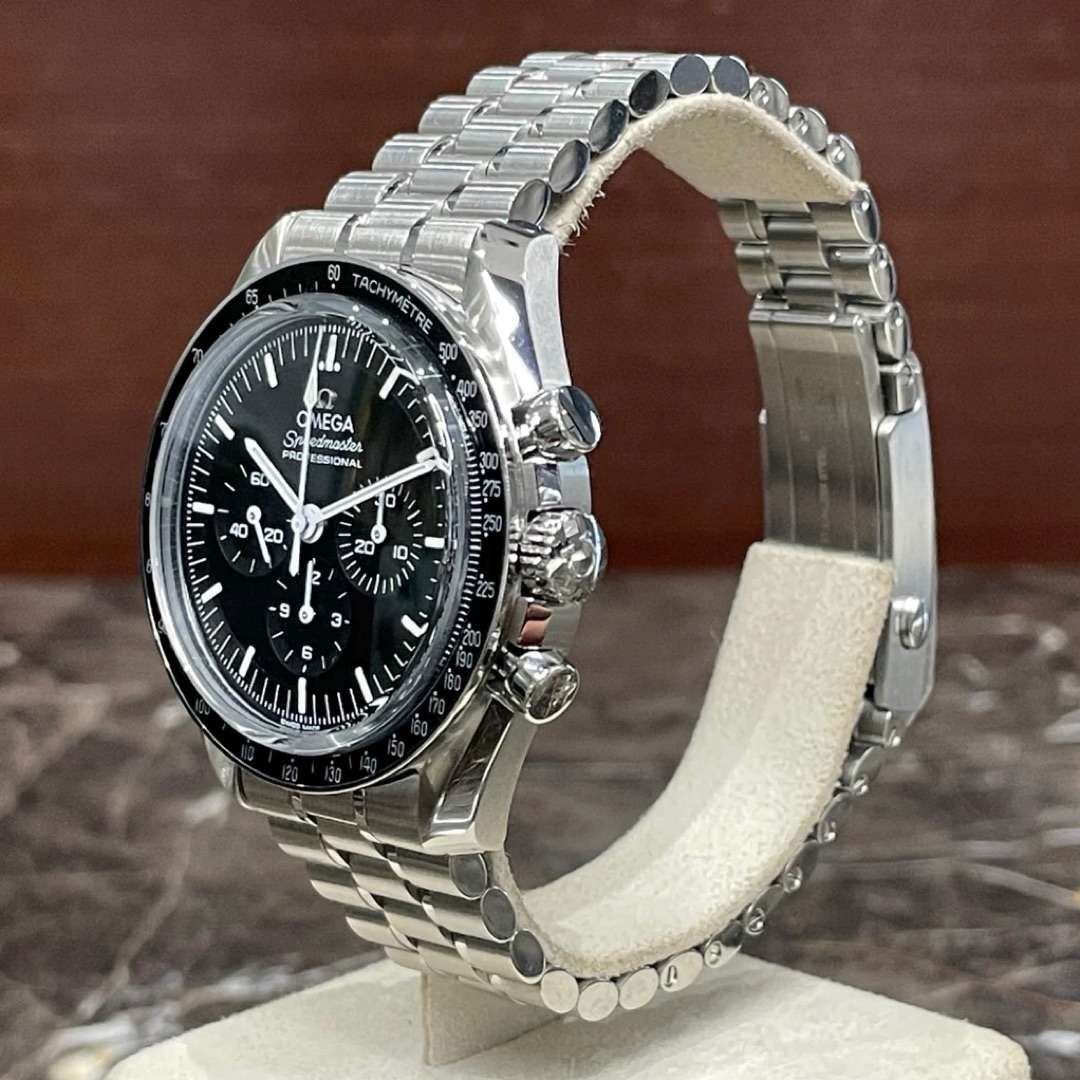 OmegaSpeedmaster Moonwatch zzx-035 2 OmegaSpeedmaster Moonwatch zzx-035 2