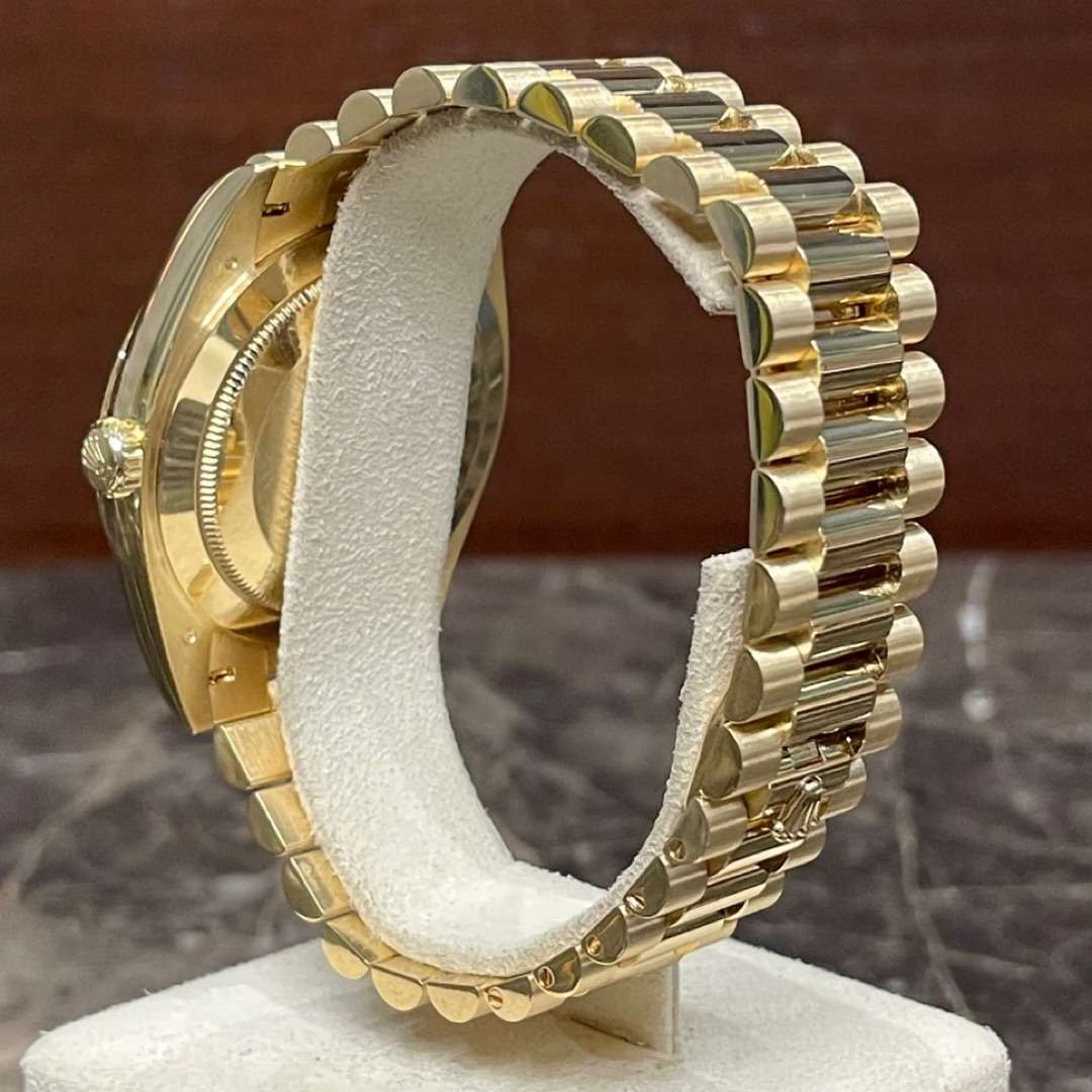 RolexDay-Date 40 fck-470 1 RolexDay-Date 40 fck-470 1