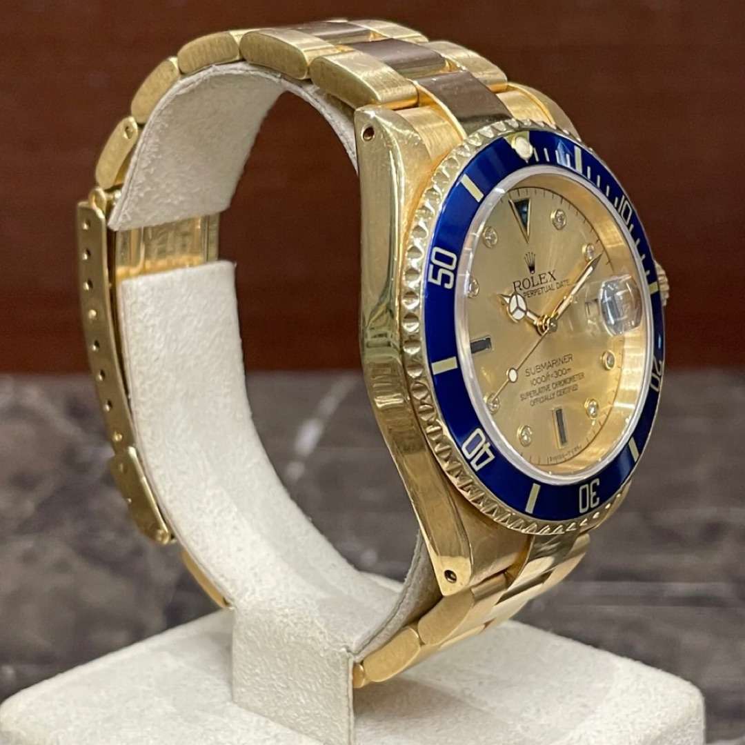 RolexSubmariner Date fgw-853 1 RolexSubmariner Date fgw-853 1