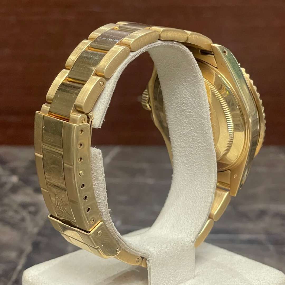 RolexSubmariner Date fgw-853 4 RolexSubmariner Date fgw-853 4