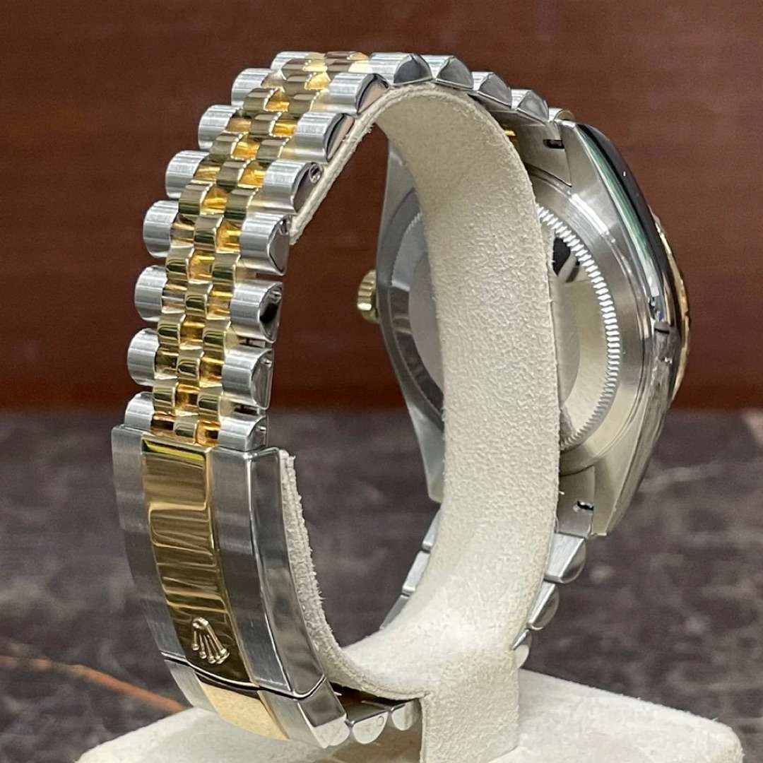 RolexSky-Dweller vtf-133 4 RolexSky-Dweller vtf-133 4