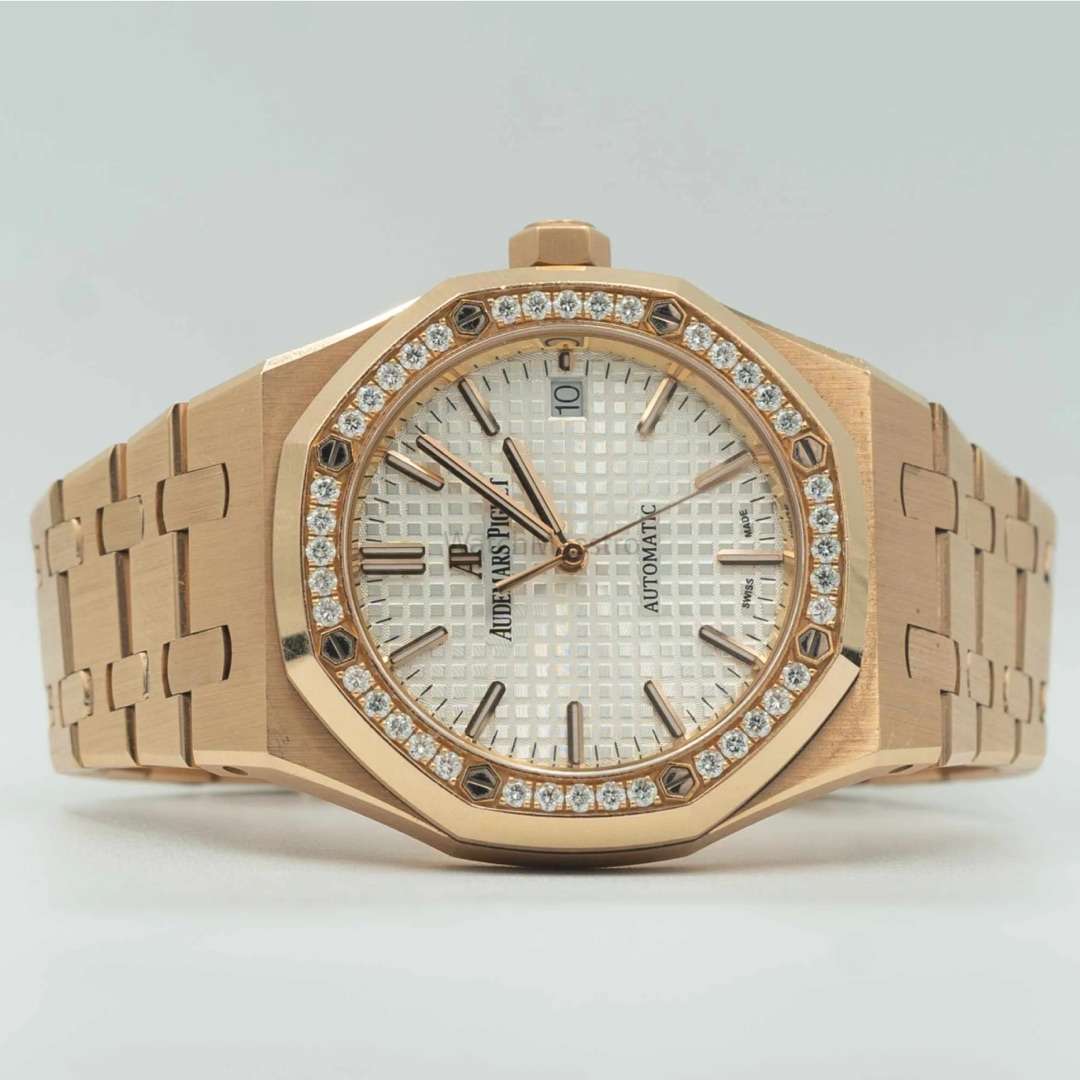 Audemars PiguetRoyal Oak pii-235 2 Audemars PiguetRoyal Oak pii-235 2