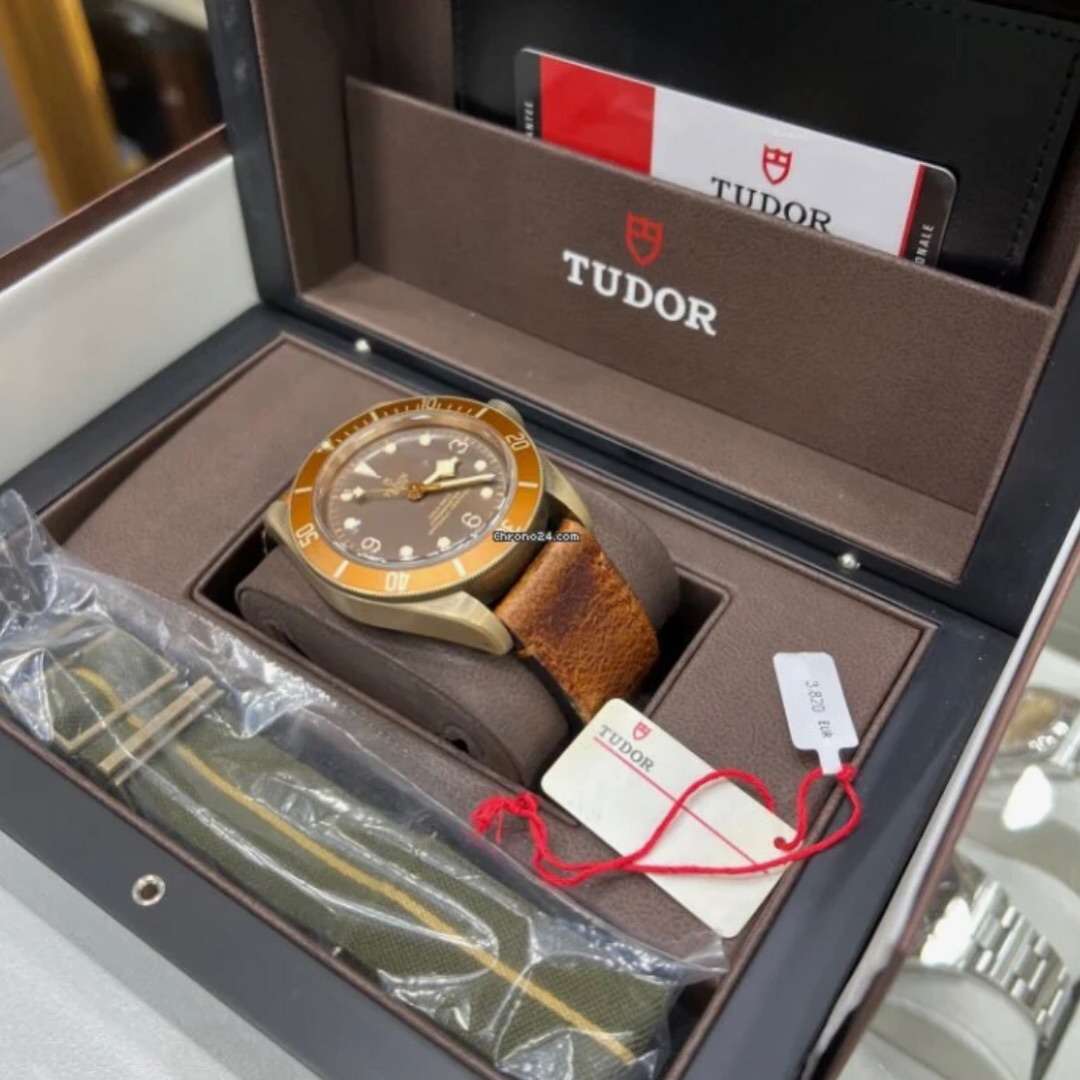 TudorBlack Bay ezn-316 4 TudorBlack Bay ezn-316 4