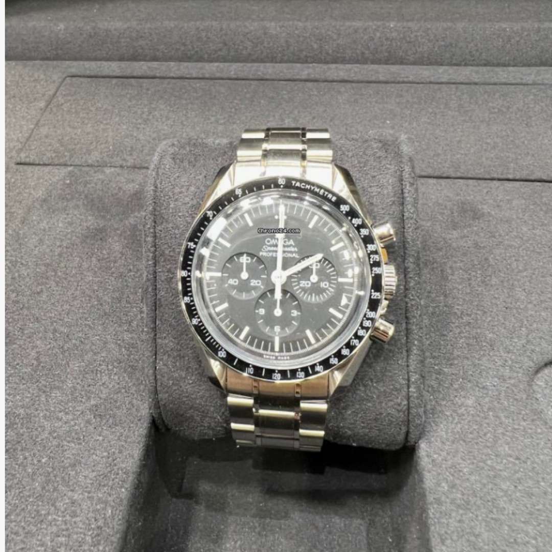 OmegaSpeedmaster Moonwatch mvt-952 0 OmegaSpeedmaster Moonwatch mvt-952 0