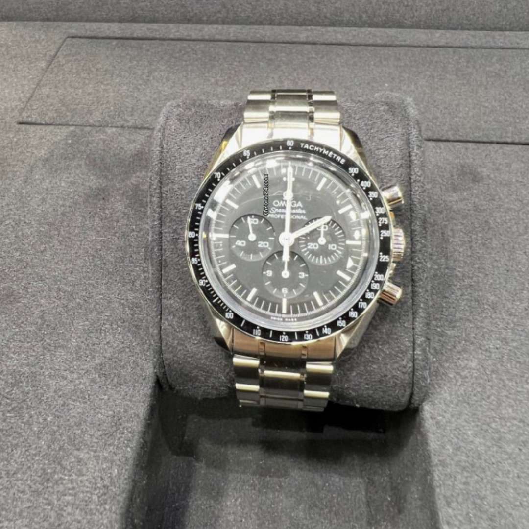 OmegaSpeedmaster Moonwatch mvt-952 1 OmegaSpeedmaster Moonwatch mvt-952 1