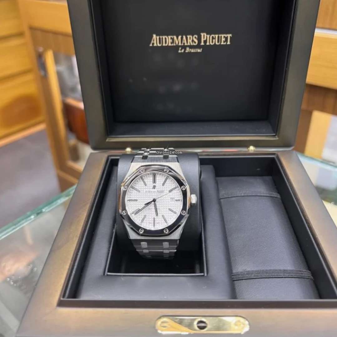 Audemars PiguetRoyal Oak Selfwinding dww-124 0 Audemars PiguetRoyal Oak Selfwinding dww-124 0