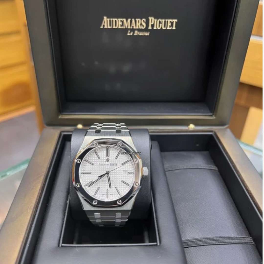 Audemars PiguetRoyal Oak Selfwinding dww-124 2 Audemars PiguetRoyal Oak Selfwinding dww-124 2