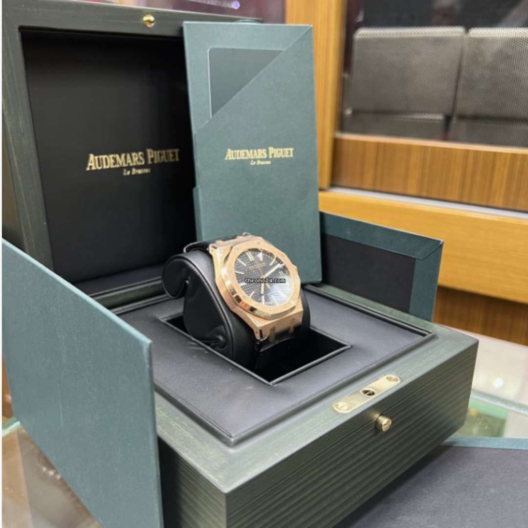 Audemars PiguetRoyal Oak qxu-760 1 Audemars PiguetRoyal Oak qxu-760 1