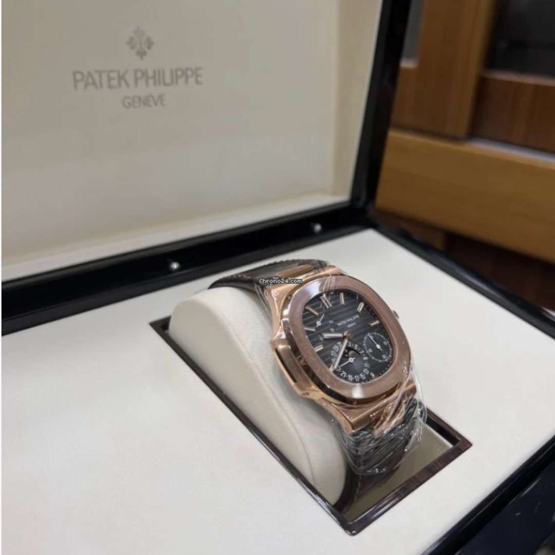 Patek PhilippeNautilus nol-021 2 Patek PhilippeNautilus nol-021 2