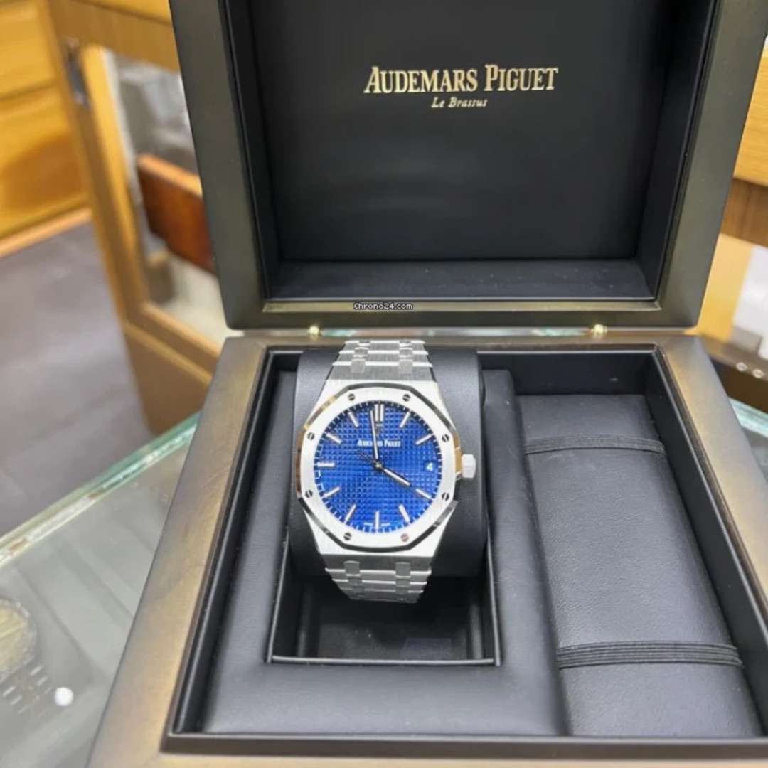 Audemars PiguetRoyal Oak etb-233 0 Audemars PiguetRoyal Oak etb-233 0