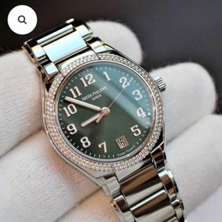 PRE-OWNED PATEK PHILIPPE TWENTY-4 PRE-OWNED PATEK PHILIPPE TWENTY-4