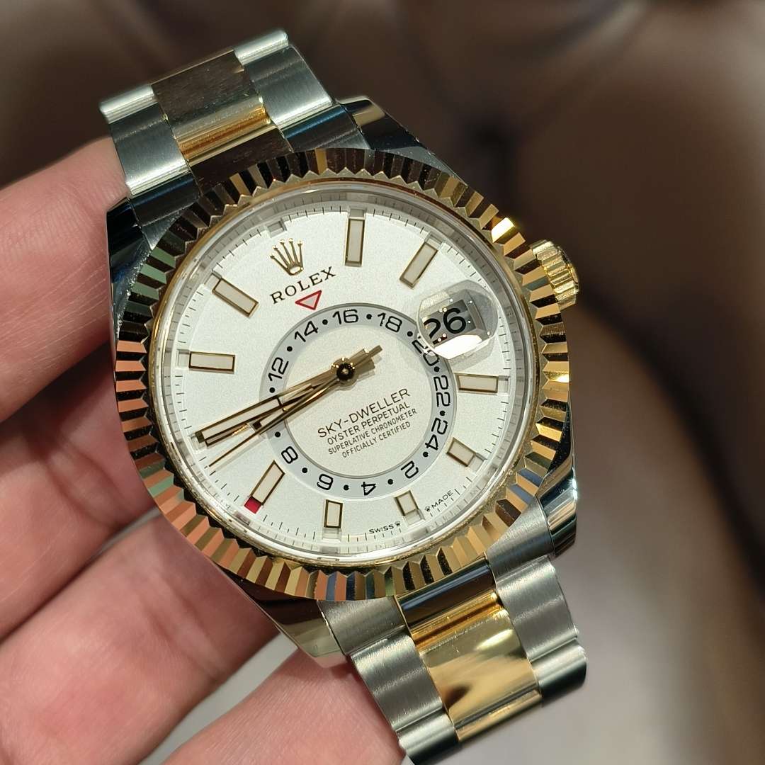 RolexSky-Dweller xqg-257 3 RolexSky-Dweller xqg-257 3