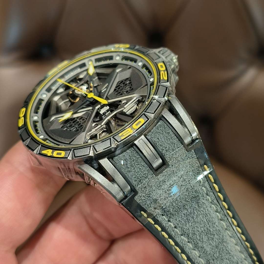 Roger DubuisExcalibur seu-889 4 Roger DubuisExcalibur seu-889 4