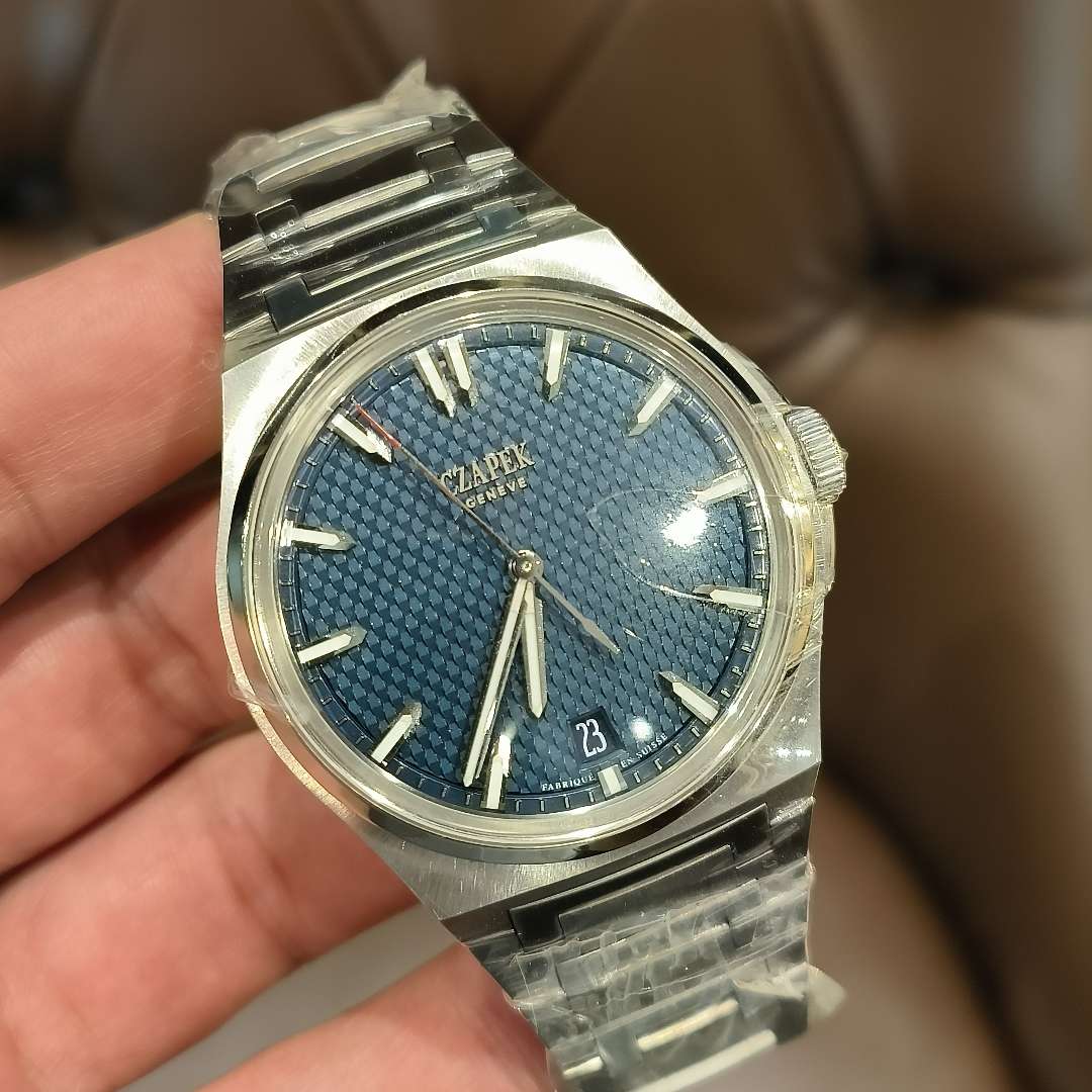 CzapekQuai des Bergues qvy-901 1 CzapekQuai des Bergues qvy-901 1